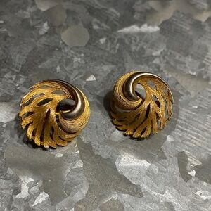 Gold Swirl Leaf Clip-On Earrings